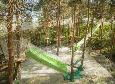 The Bois des Musiciens - Net trail in the air and musical huts